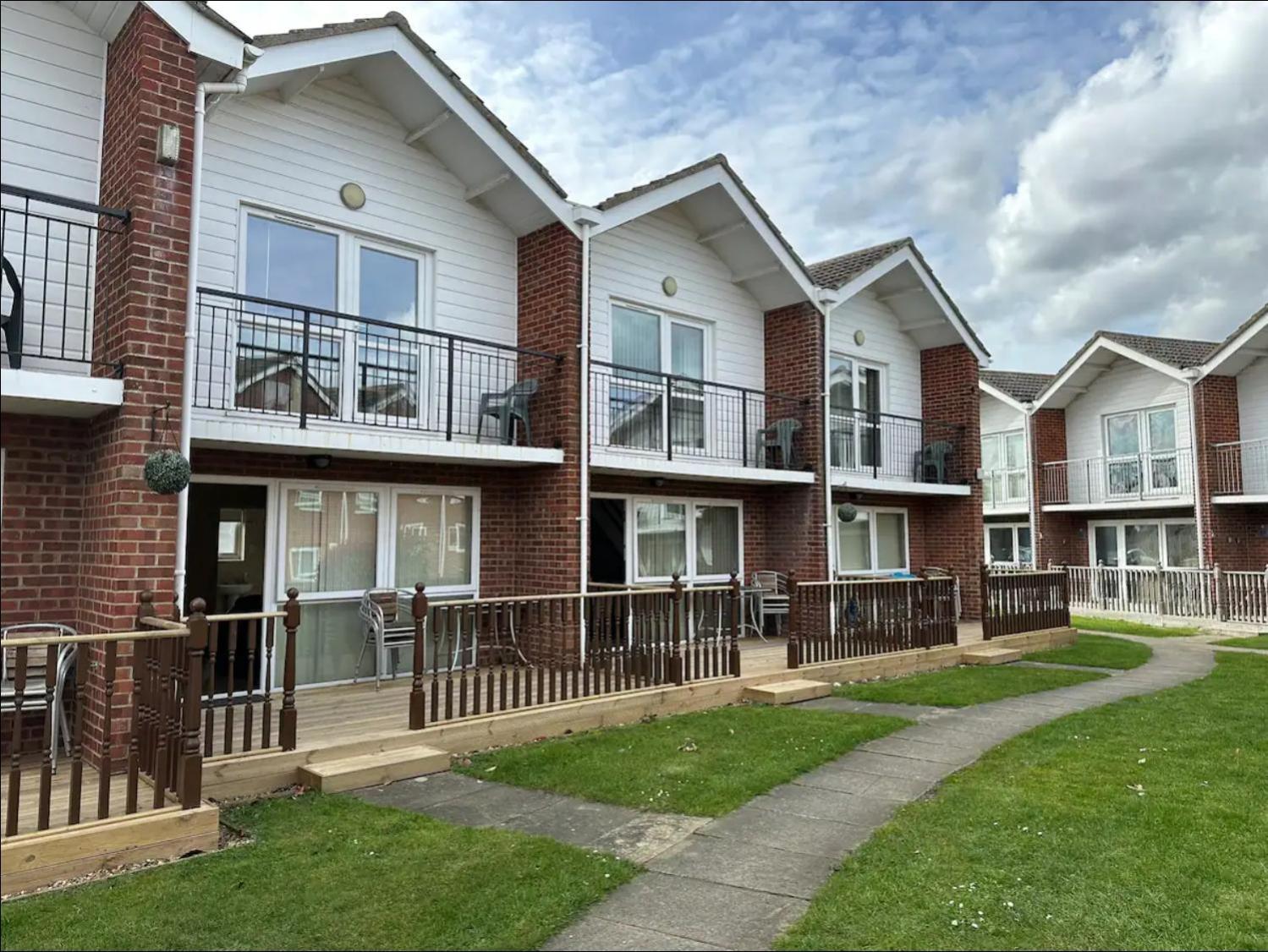 Вилла Coastal Retreat At Waterside Park Corton  Экстерьер фото